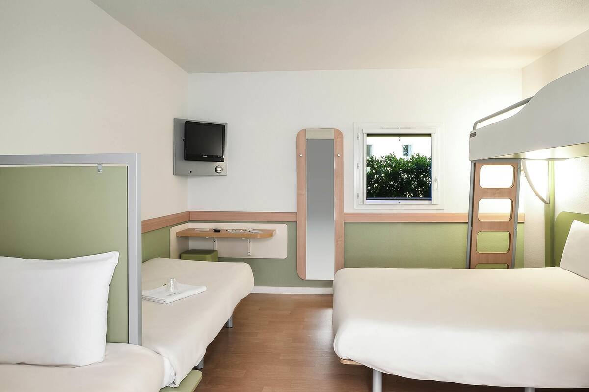 desk, laptop workspace, blackout curtains, soundproofing