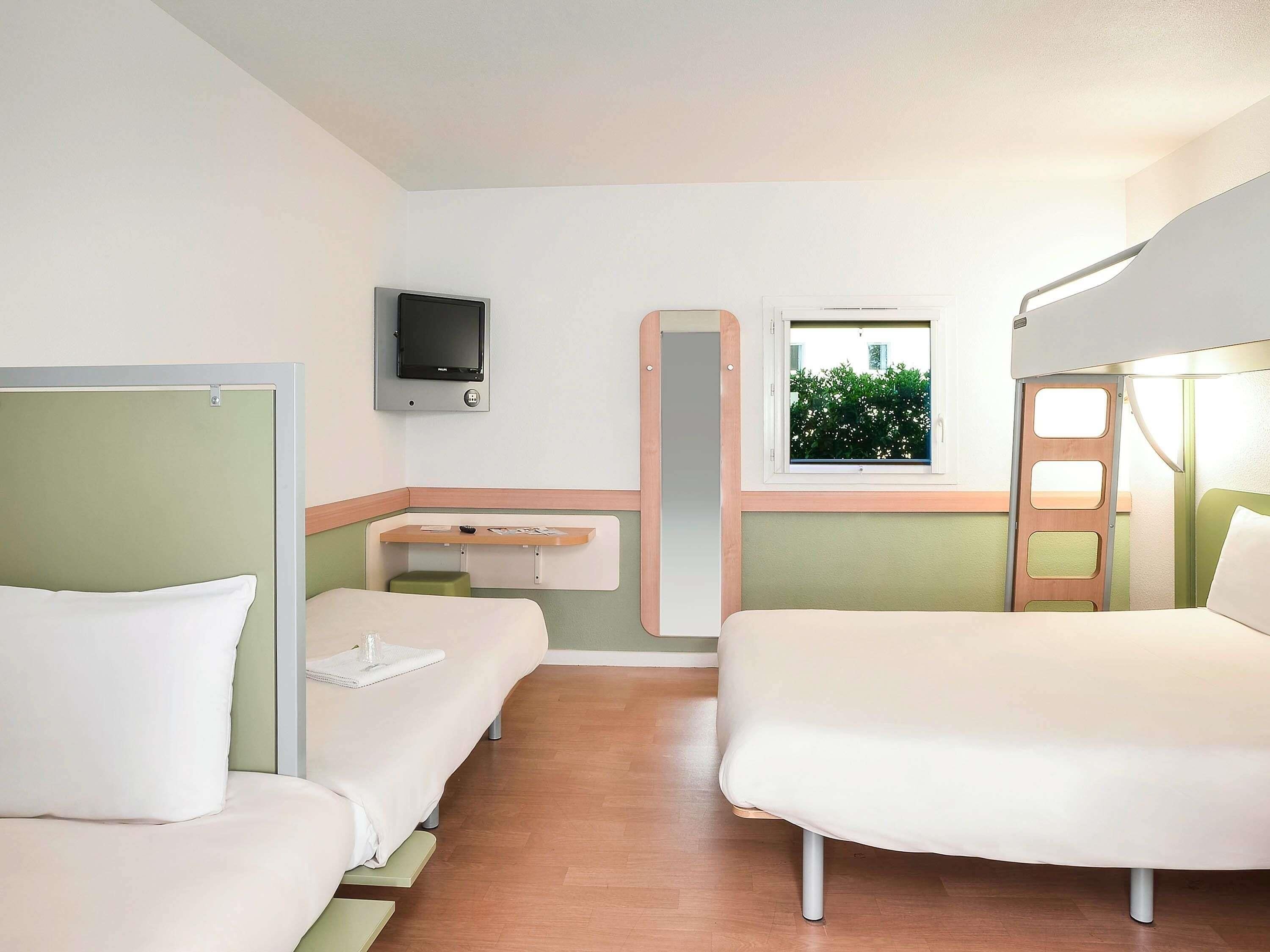 Family Room, 2 Double Beds