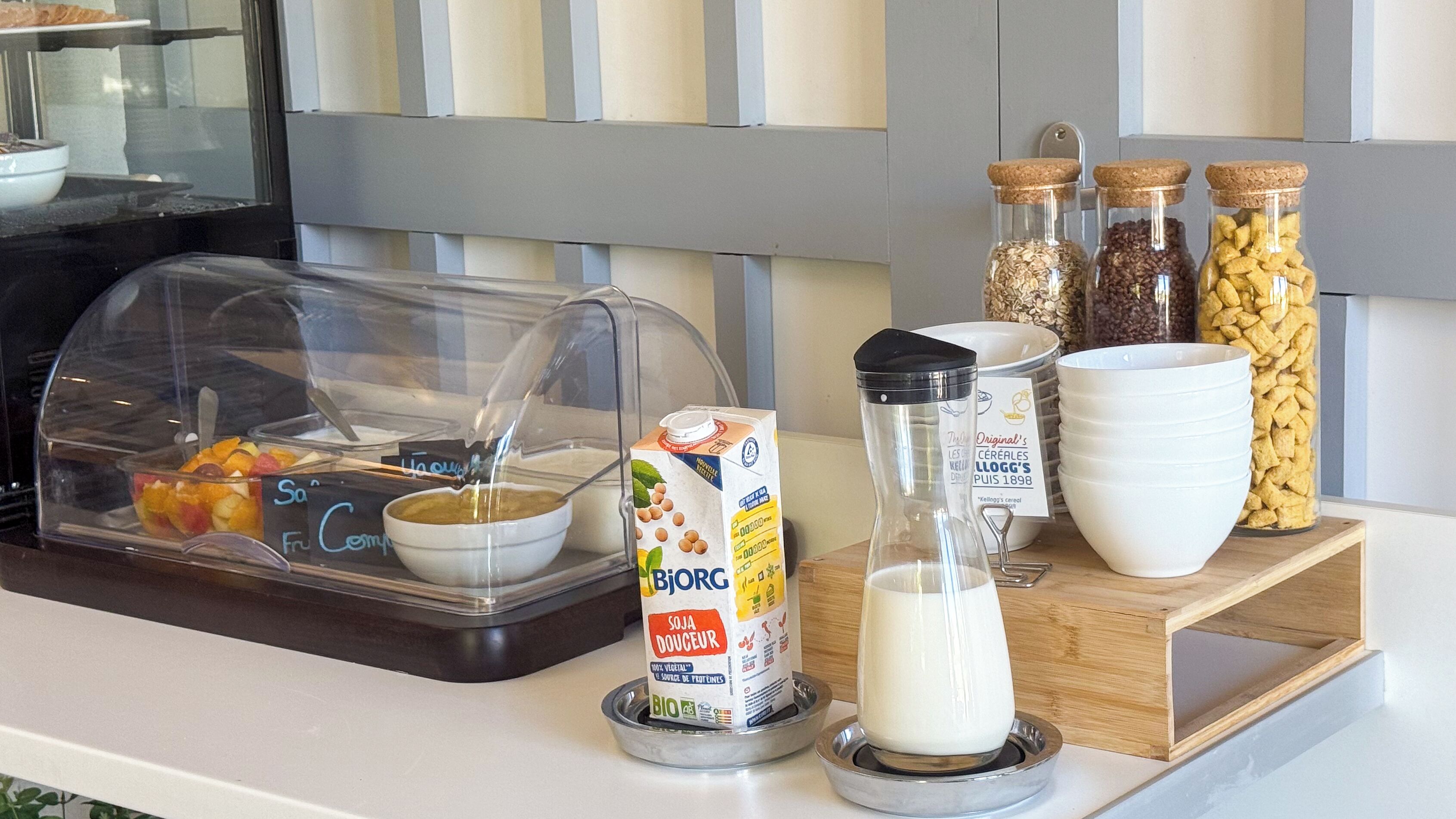 Tägliches Frühstücksbuffet gegen Gebühr