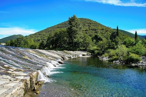 Children’s play area – outdoor