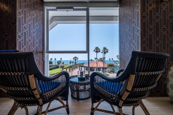 Terrace/patio - David Tower Hotel Netanya By Prima Hotels – 16 years old plus (Netanya)