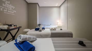 Bilik rawatan pasangan, sauna, bilik wap, mandi tangas / hammam