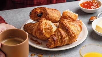 Daily buffet breakfast for a fee
