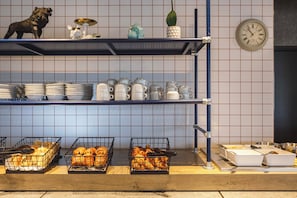 Daily buffet breakfast (EUR 9.90 per person)