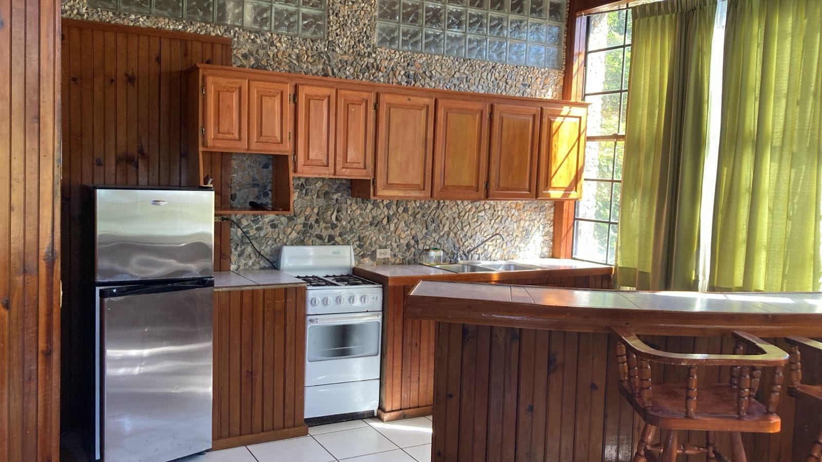 Rock House, 3rd Level (RH3) | Free WiFi, bed sheets