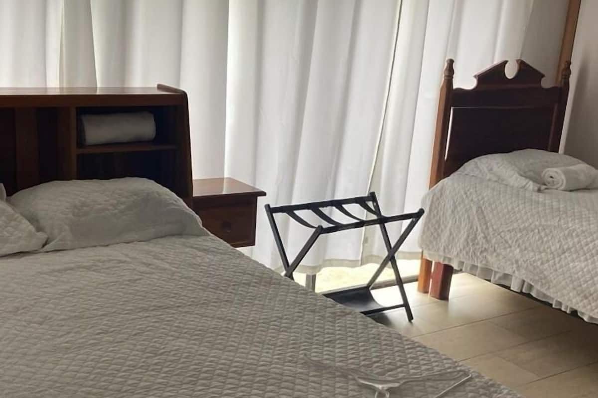 1 bedroom, free WiFi, bed sheets