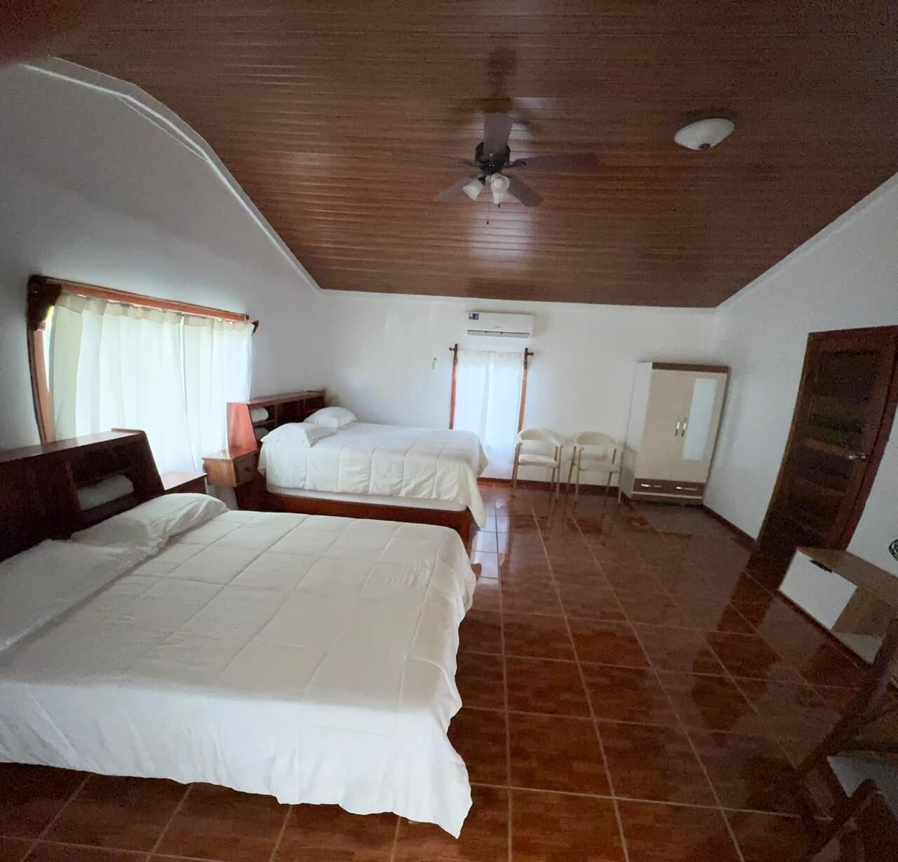 Garden View 2nd Level (WB7) | WiFi (free), bed sheets
