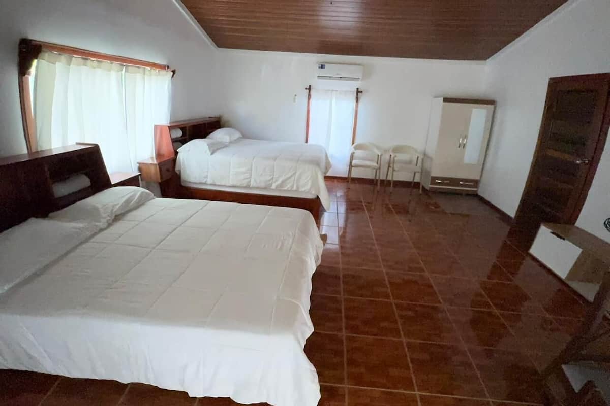 Garden View 2nd Level (WB7) | WiFi (free), bed sheets