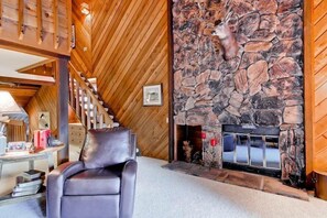 コンドミニアム 3 ベッドルーム (Shuttle to Slopes) | リビングルーム