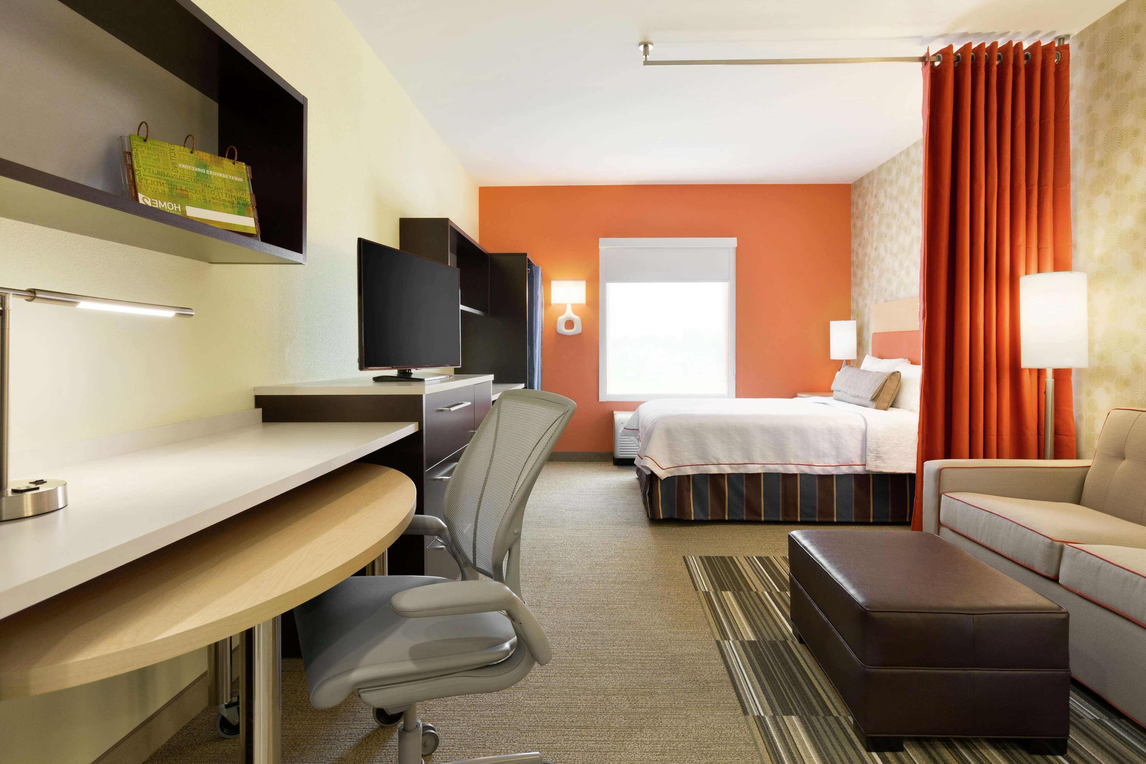 studio, 1 queen bed, non smoking | premium bedding, desk, laptop workspace, blackout curtains