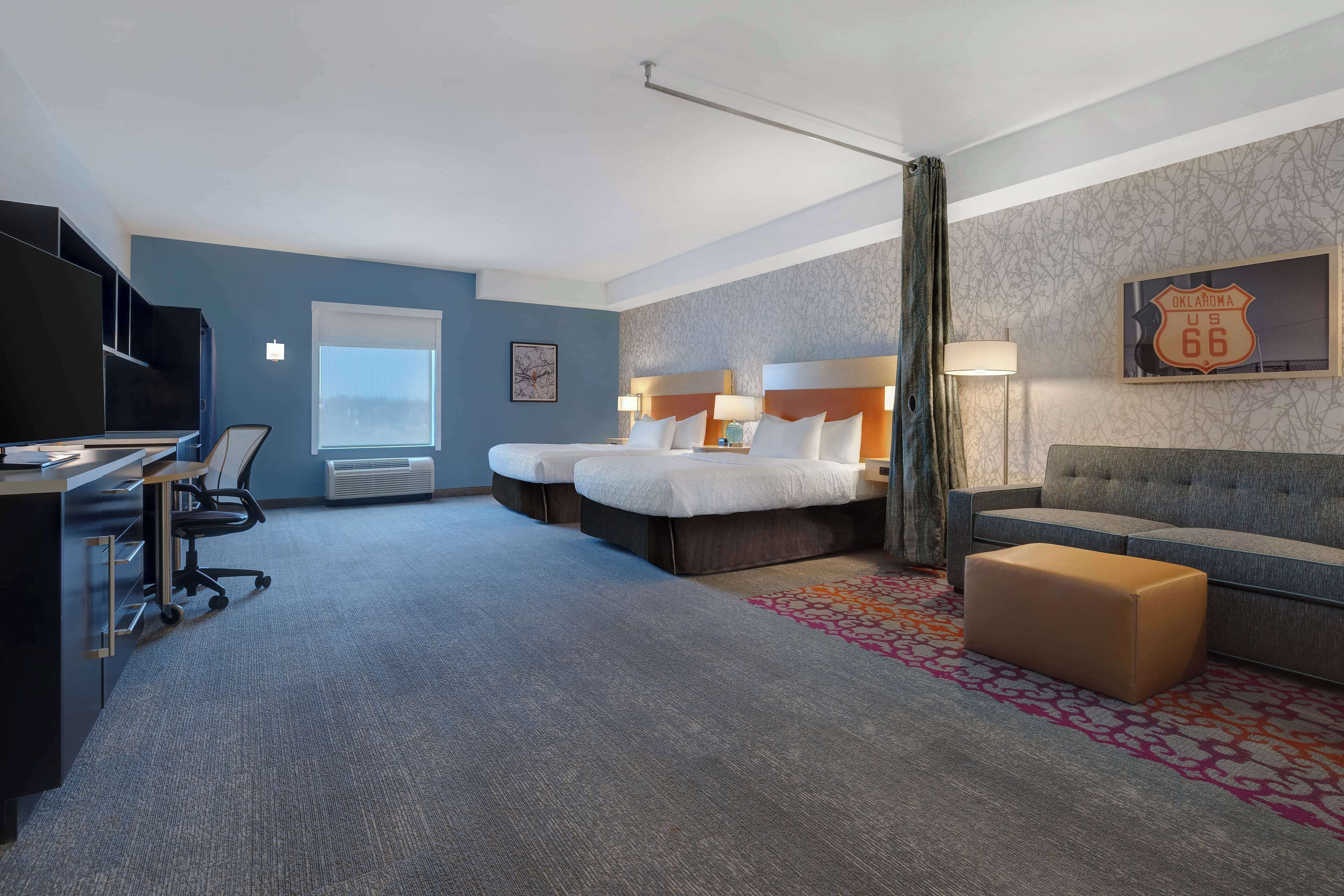 Estudio, 2 camas de matrimonio, accesible para personas con discapacidad, bañera | Ropa de cama de alta calidad y escritorio