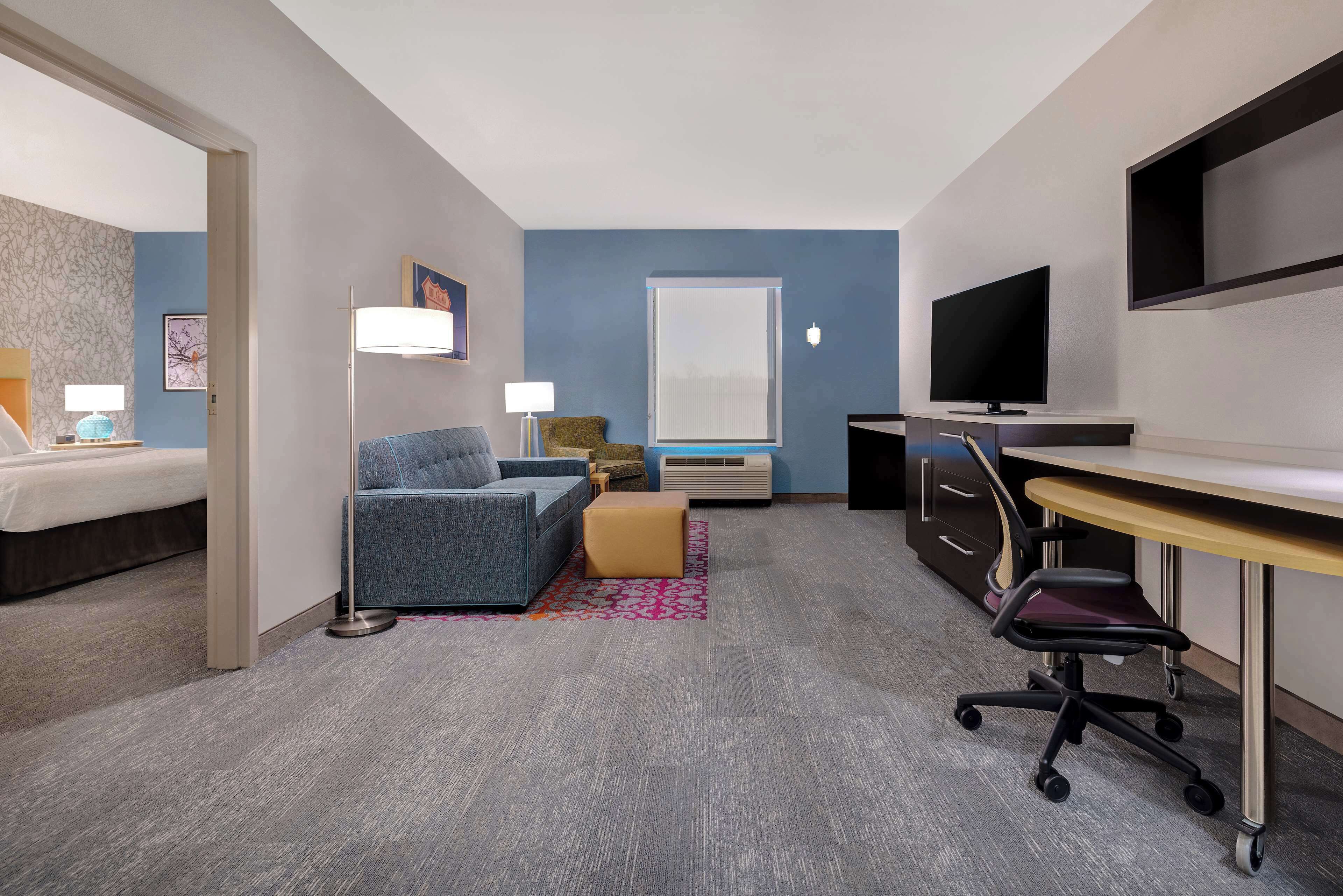 42-inch flat-screen tv with premium tv channels, tv