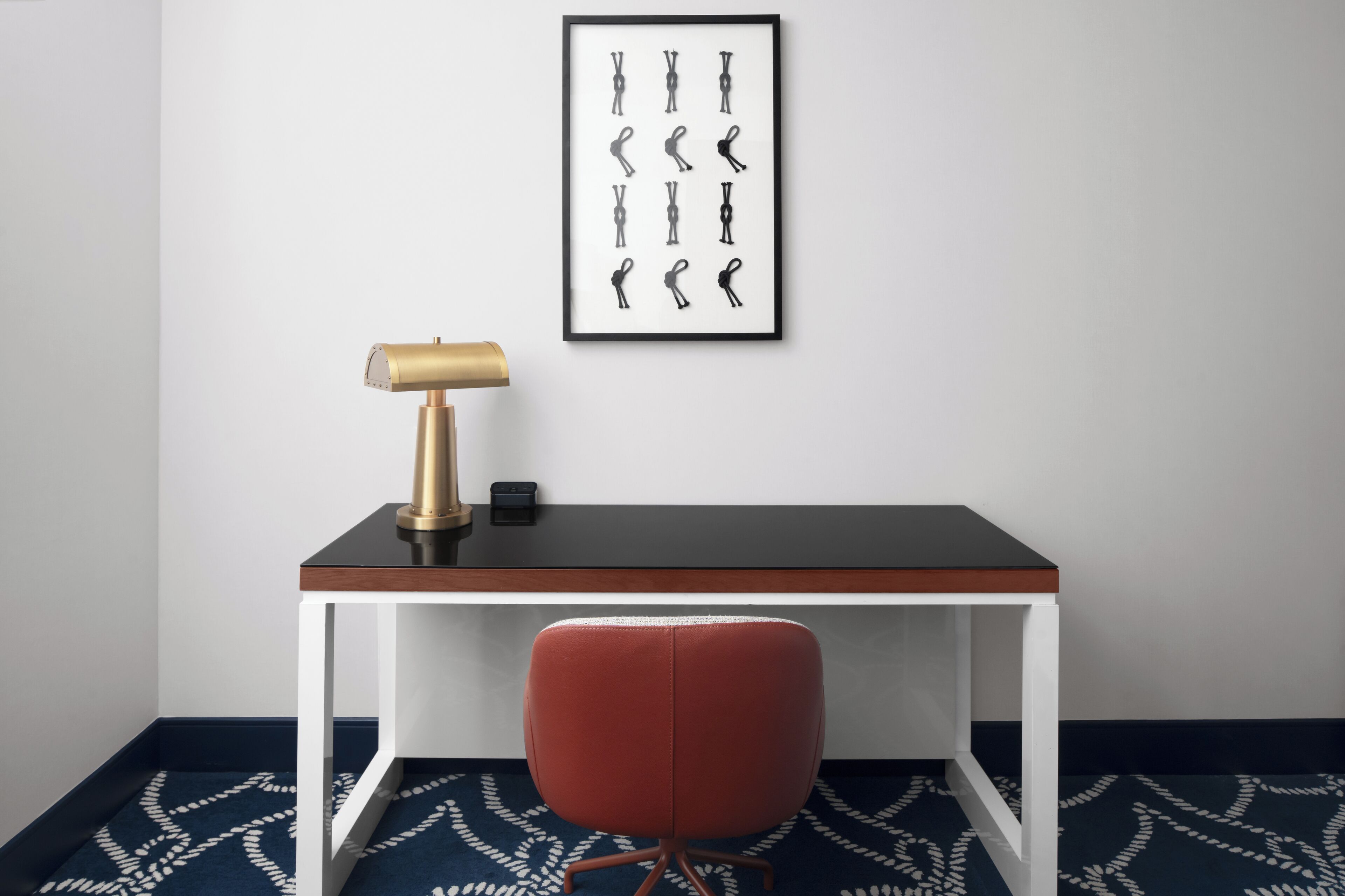 premium bedding, down duvets, in-room safe, desk