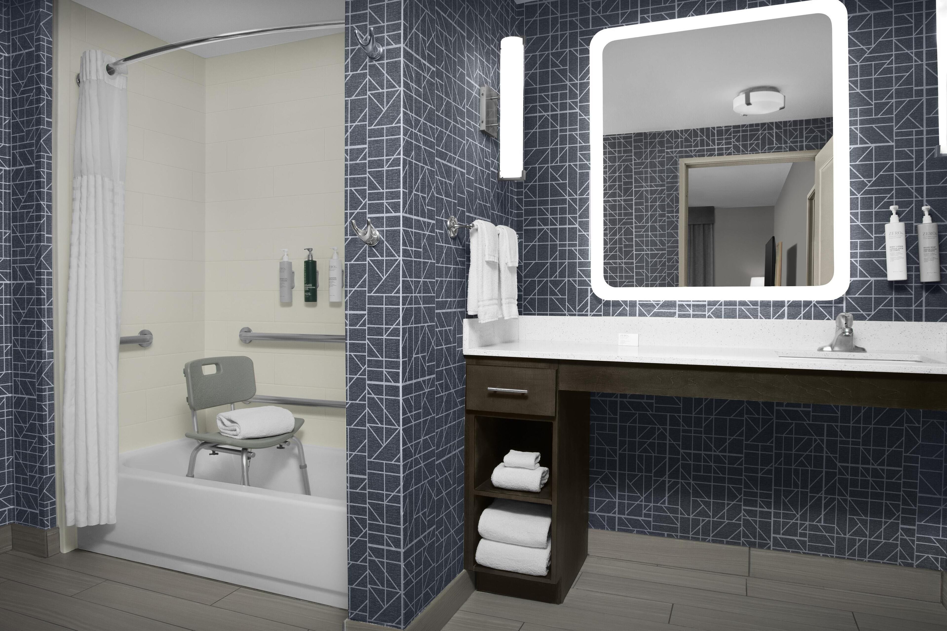 combined shower/bathtub, free toiletries, hair dryer, towels