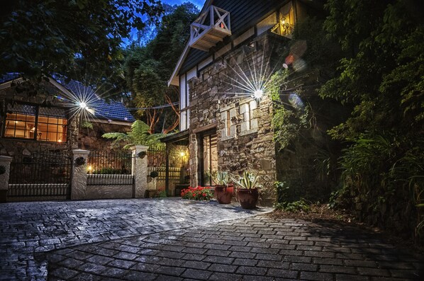 豪華套房 (Sol Spa Suite) | 露台/庭院