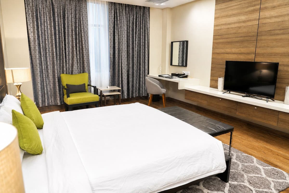 In-room safe, desk, free WiFi, bed sheets