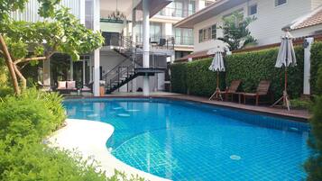 Alberca al aire libre