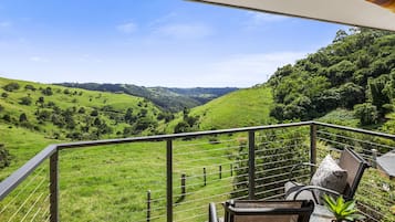 Cabane Luxe, 1 grand lit, bain Ă remous | Balcon