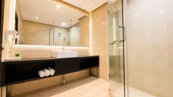 Executive Suite | Bathroom