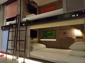Deluxe Shared Dormitory, Women only (Single Bed)