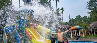 Grand Cempaka Resort Hotel