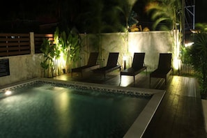Outdoor pool, pool loungers