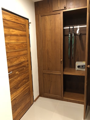 Economy Twin Room