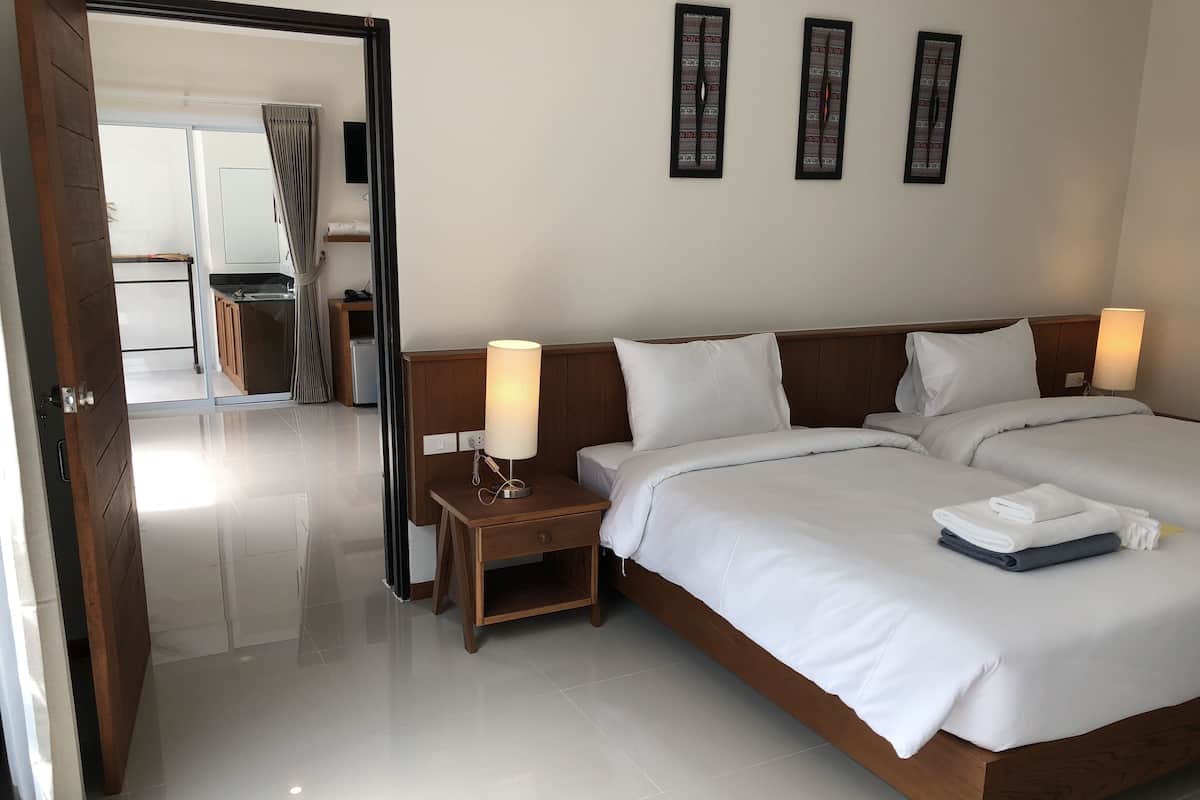 Economy Family Room | In-room safe, blackout curtains, free WiFi