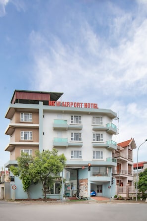 Rooftop terrace - New Airport Hotel (Hanoi)