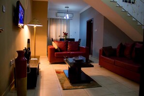 LCD TV - Crystal Court Lekki (Lekki)