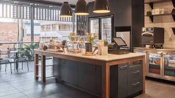 Daily cooked-to-order breakfast for a fee