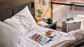 Minibar, caja fuerte, tabla de planchar con plancha y wifi