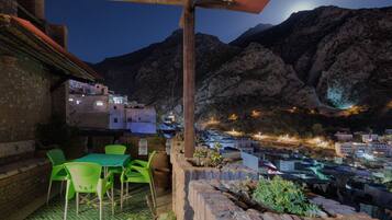 Panoramic Suite (Farida) | Terrace/patio