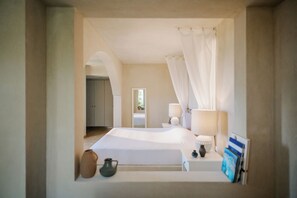Junior Suite, Kitchenette | In-room safe, blackout drapes, soundproofing, iron/ironing board