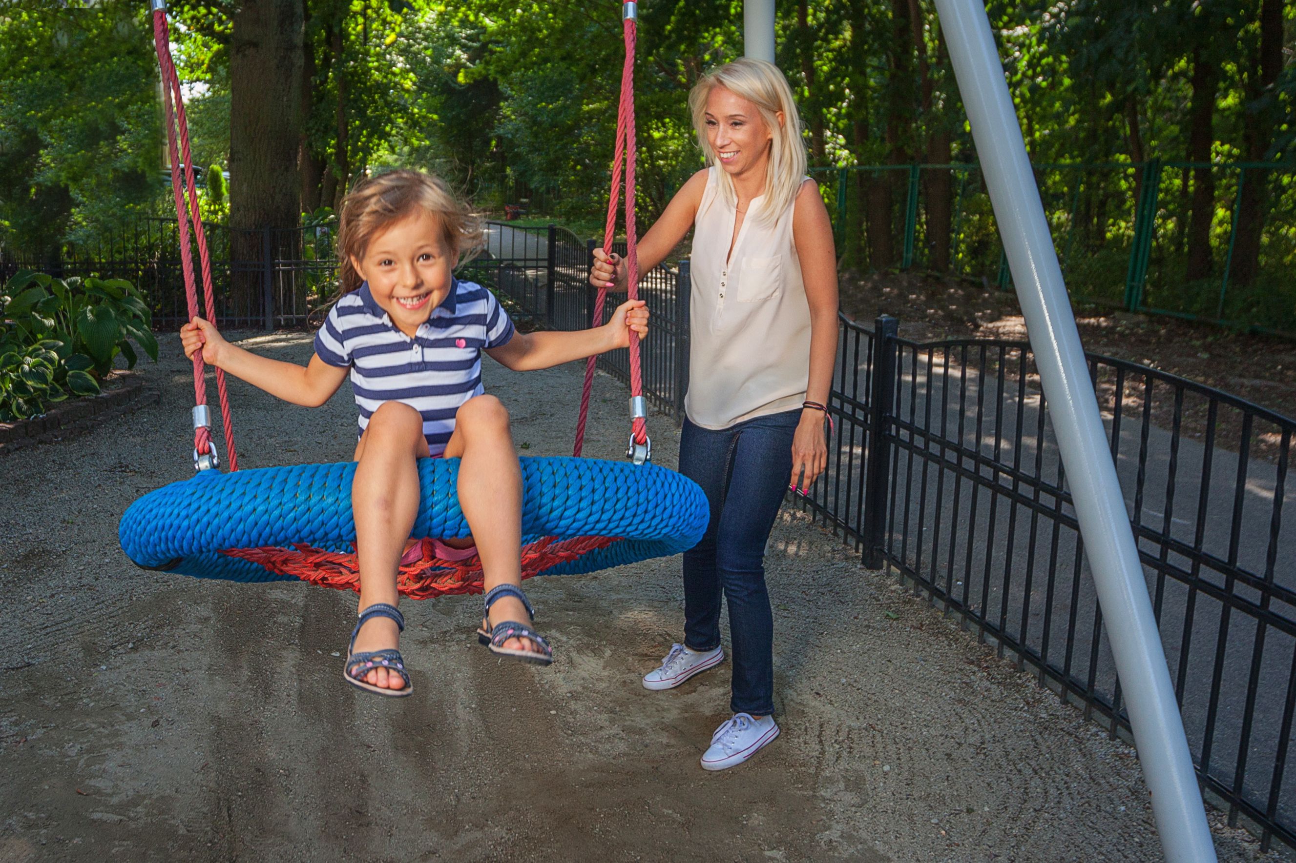 children’s play area – outdoor