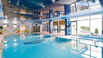 Indoor pool, pool loungers