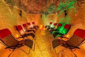 Sauna, soins corporels, enveloppements corporels, gommages corporels