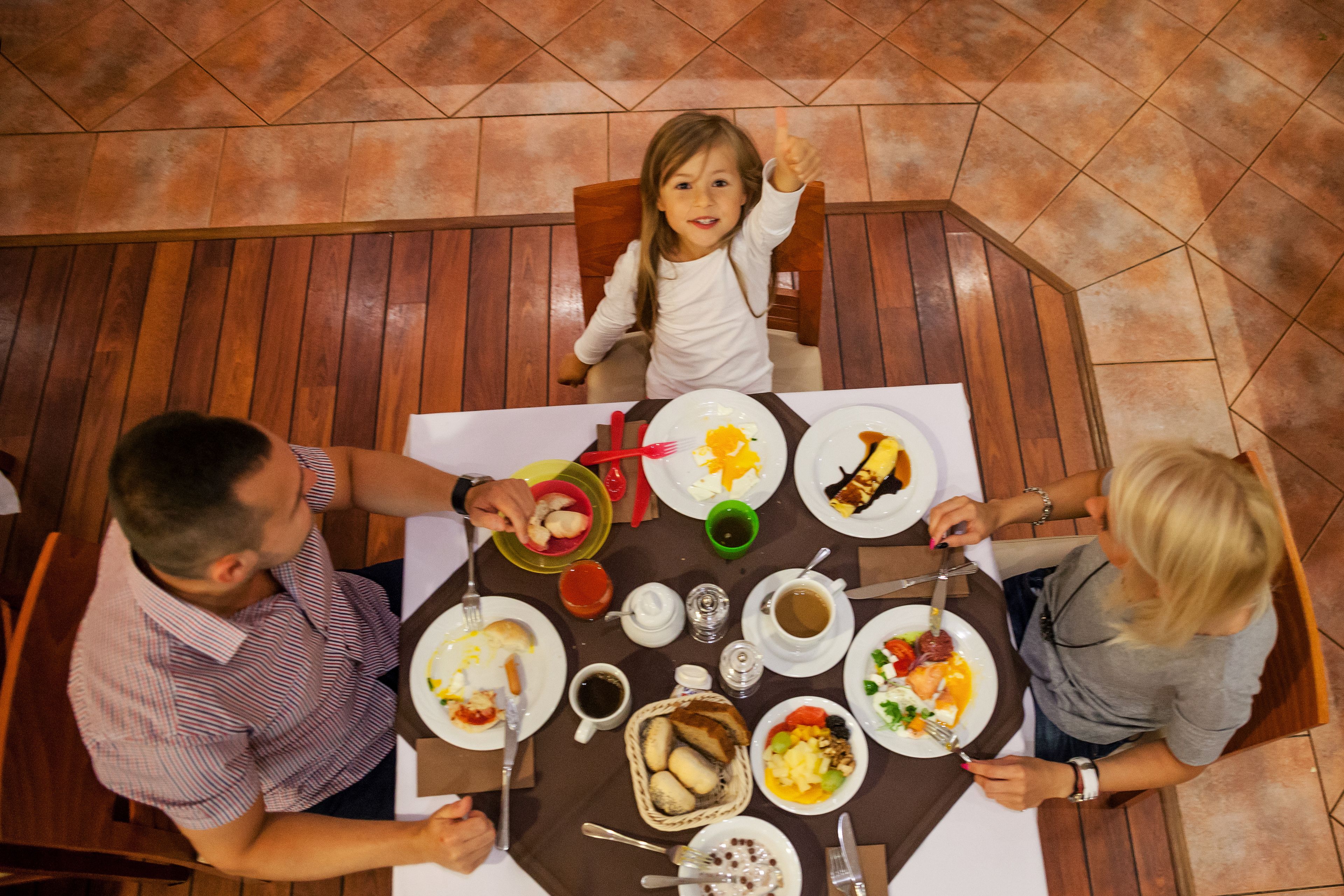 2 restaurants, breakfast, lunch, dinner served; mediterranean cuisine