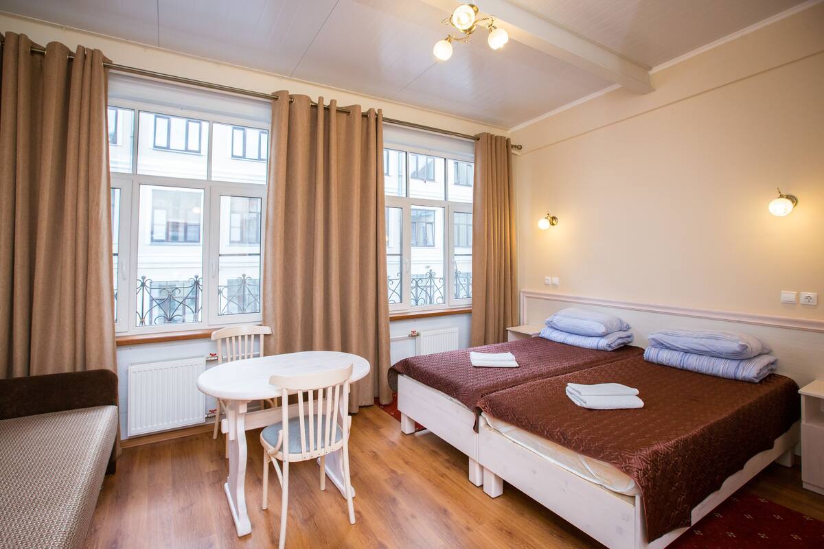 Iron/ironing board, free WiFi, bed sheets