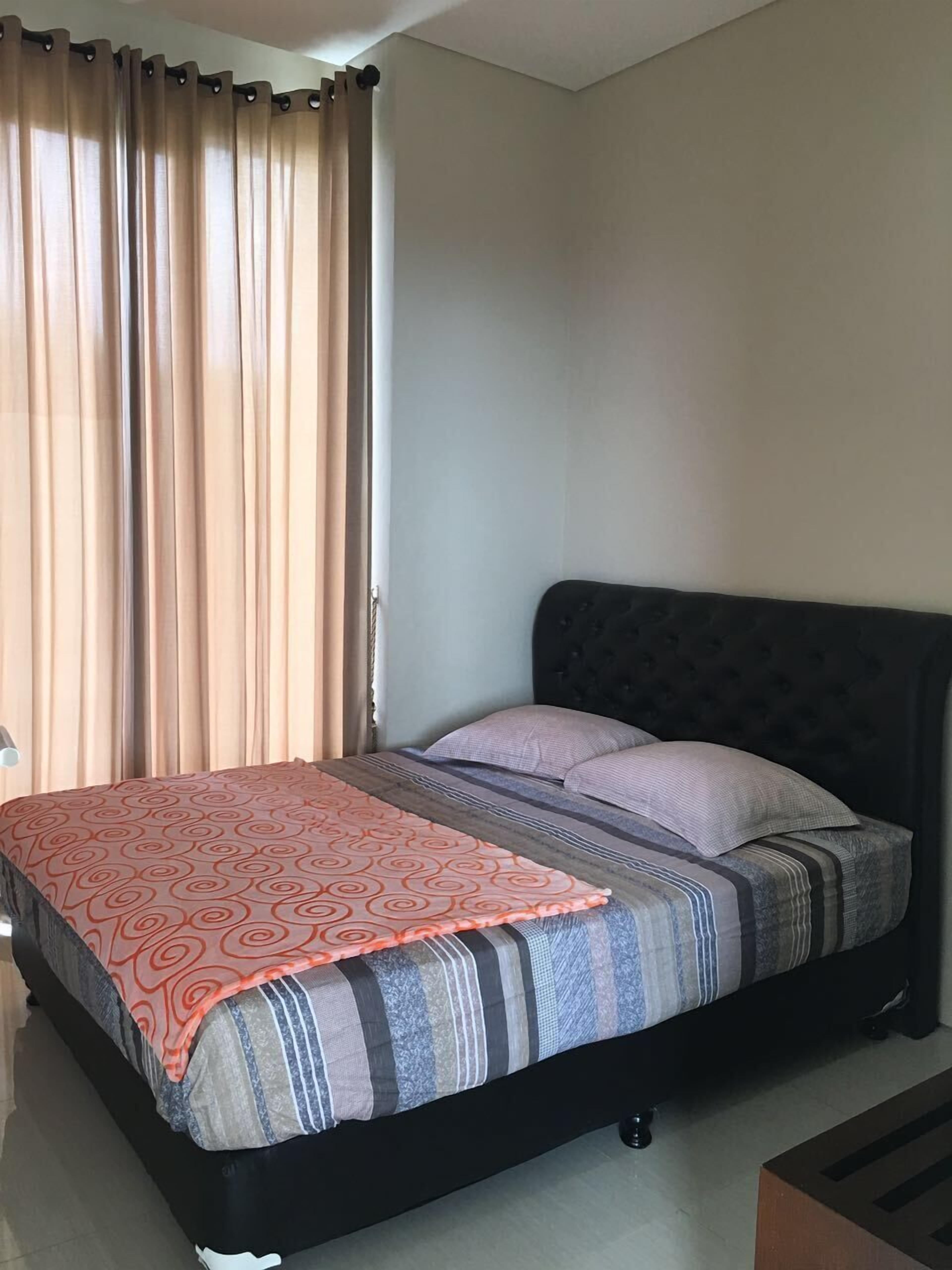 3 habitaciones y escritorio 