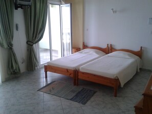 Minibar, soundproofing, free WiFi
