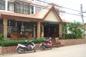 Front of property - TR Guesthouse (Sukhothai)