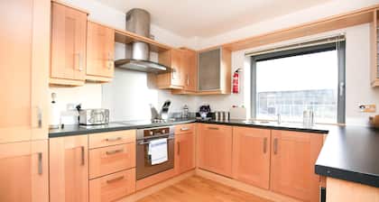 Fenwick Chambers - By Week2Week