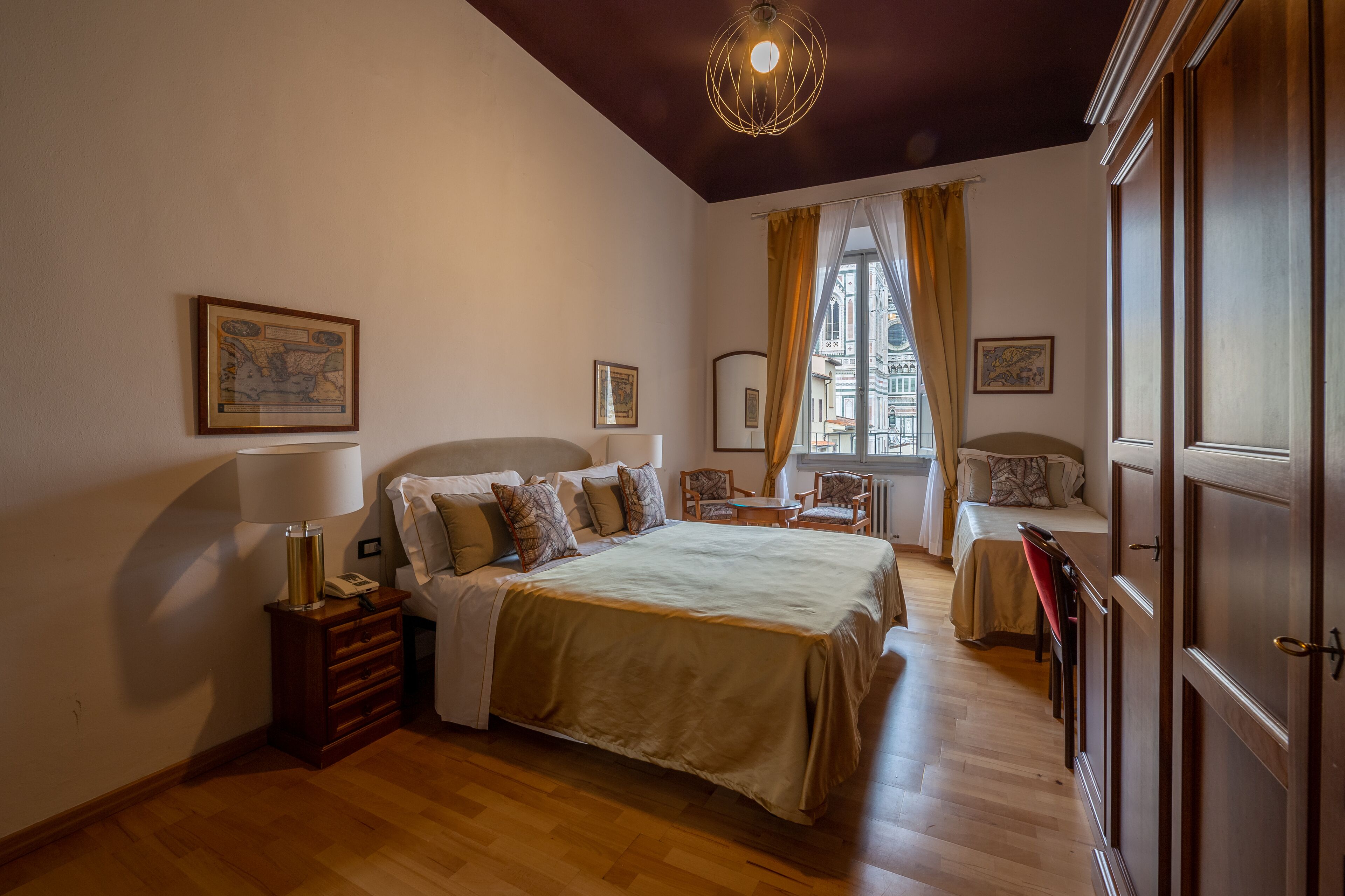 deluxe triple room (duomo view) | 1 bedroom, in-room safe, desk, laptop workspace