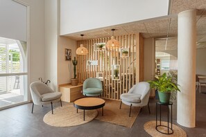 Reception - Kyriad Anglet-Biarritz (Anglet)
