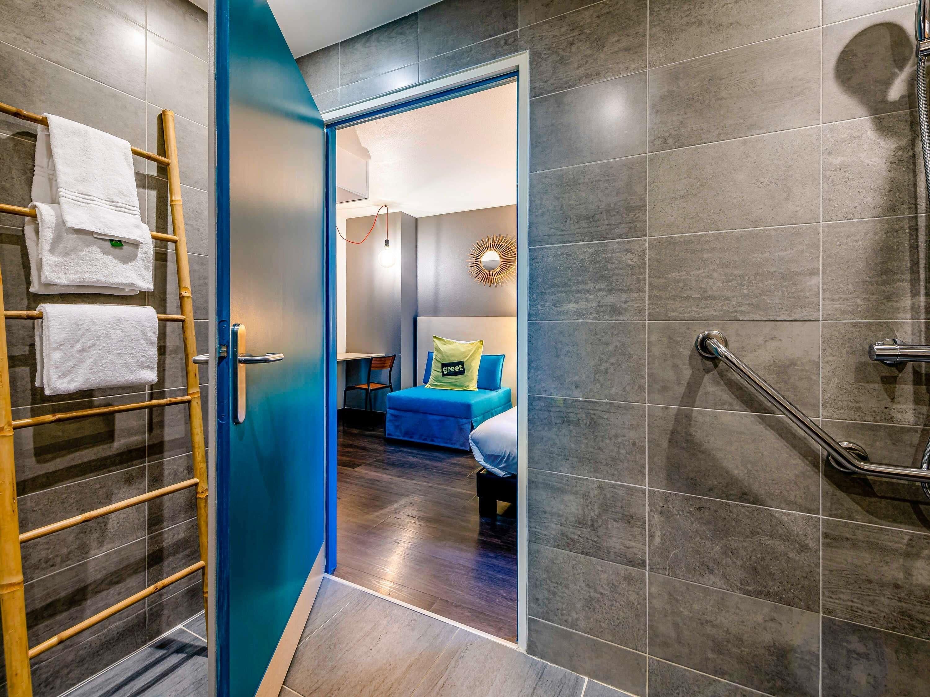 Superior Room, 1 Double Bed with Sofa bed (Pop) | Pillowtop beds, desk, soundproofing, free WiFi
