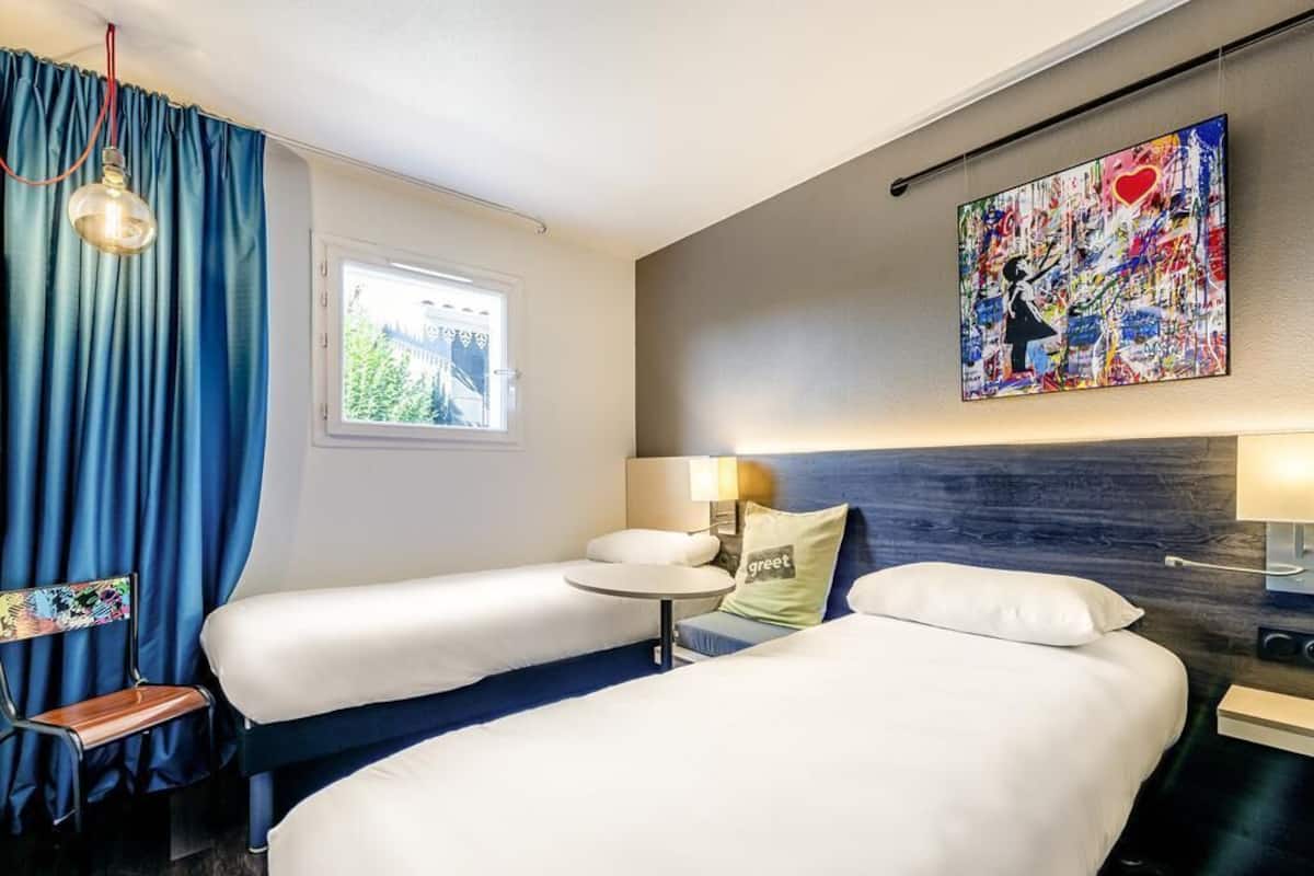Room, 2 Single Beds (Pop) | Pillow-top beds, desk, soundproofing, free WiFi