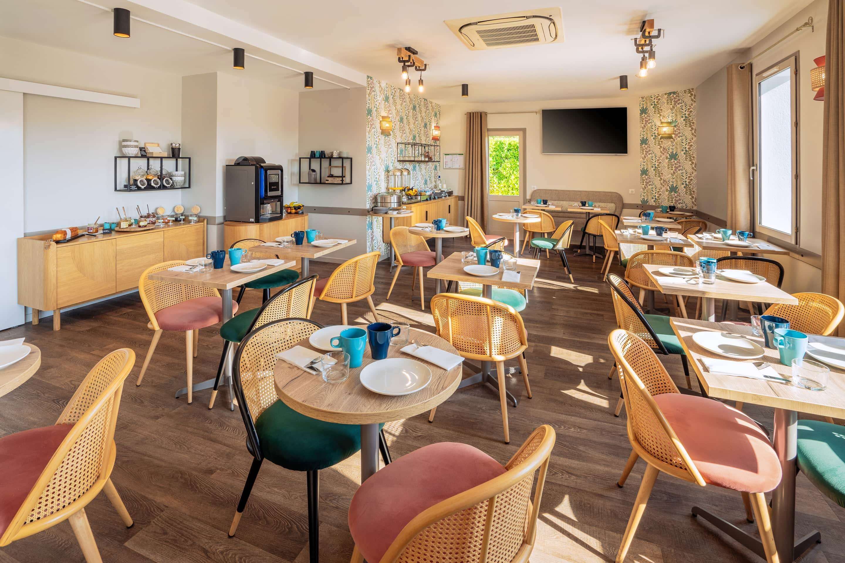 daily buffet breakfast (eur 12.50 per person)