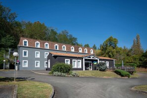 Exterior - Sure Hotel by Best Western Sarlat-la-Caneda (Sarlat-la-Canéda)