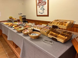 Free daily buffet breakfast